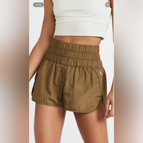 FREE PEOPLE MOVEMENT The Way Home Shorts large - Picture 2 of 14